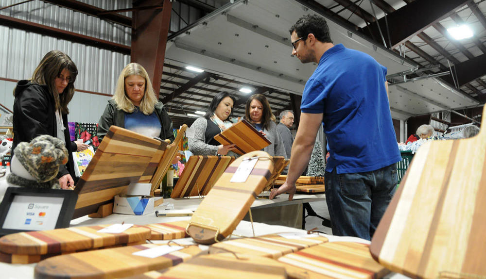 wood carvings at the Christmas Expo