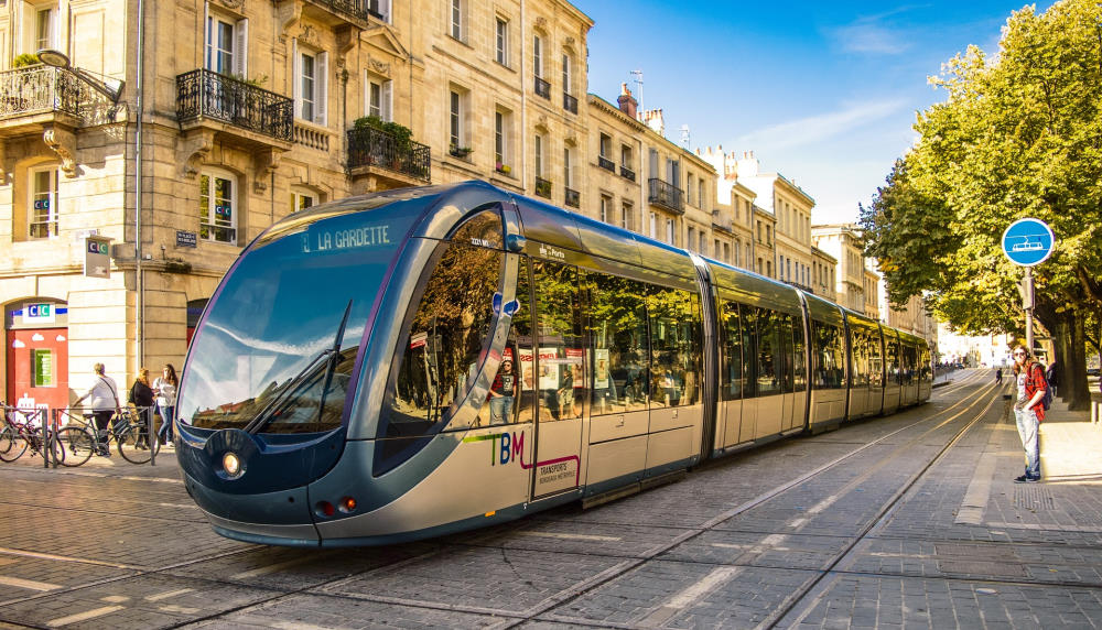 train in Bordeaux