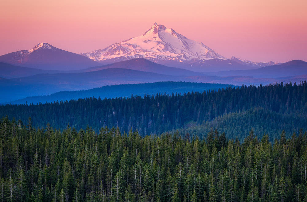 mountain and sunset in Oregon