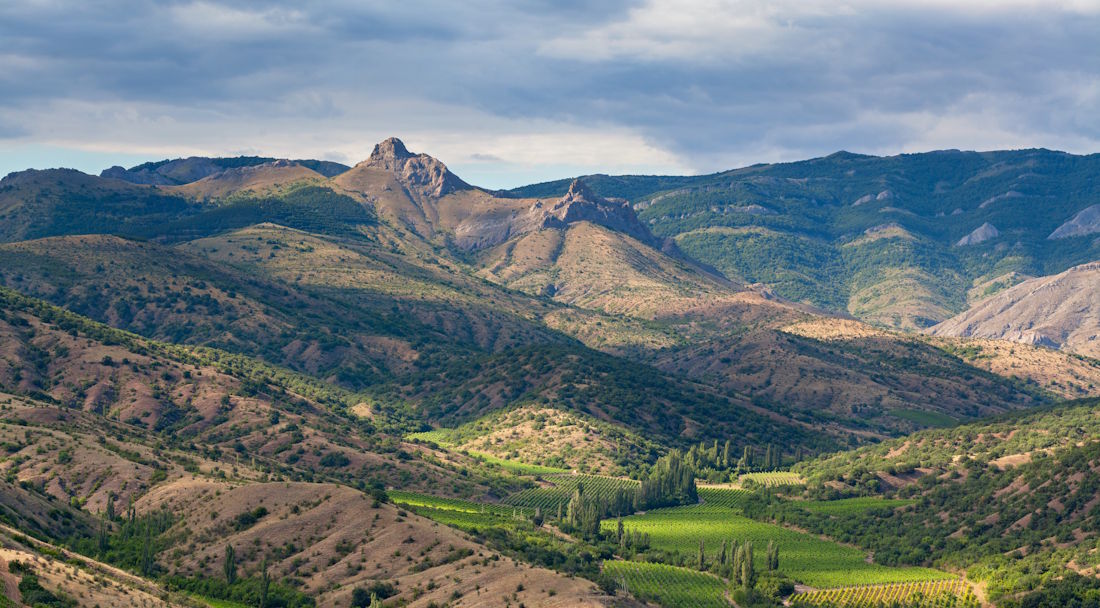 mountains and valley in the Okanagan