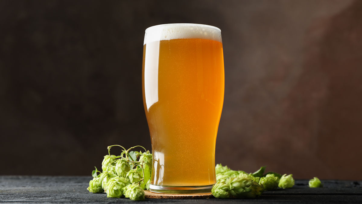 glass of IPA beer